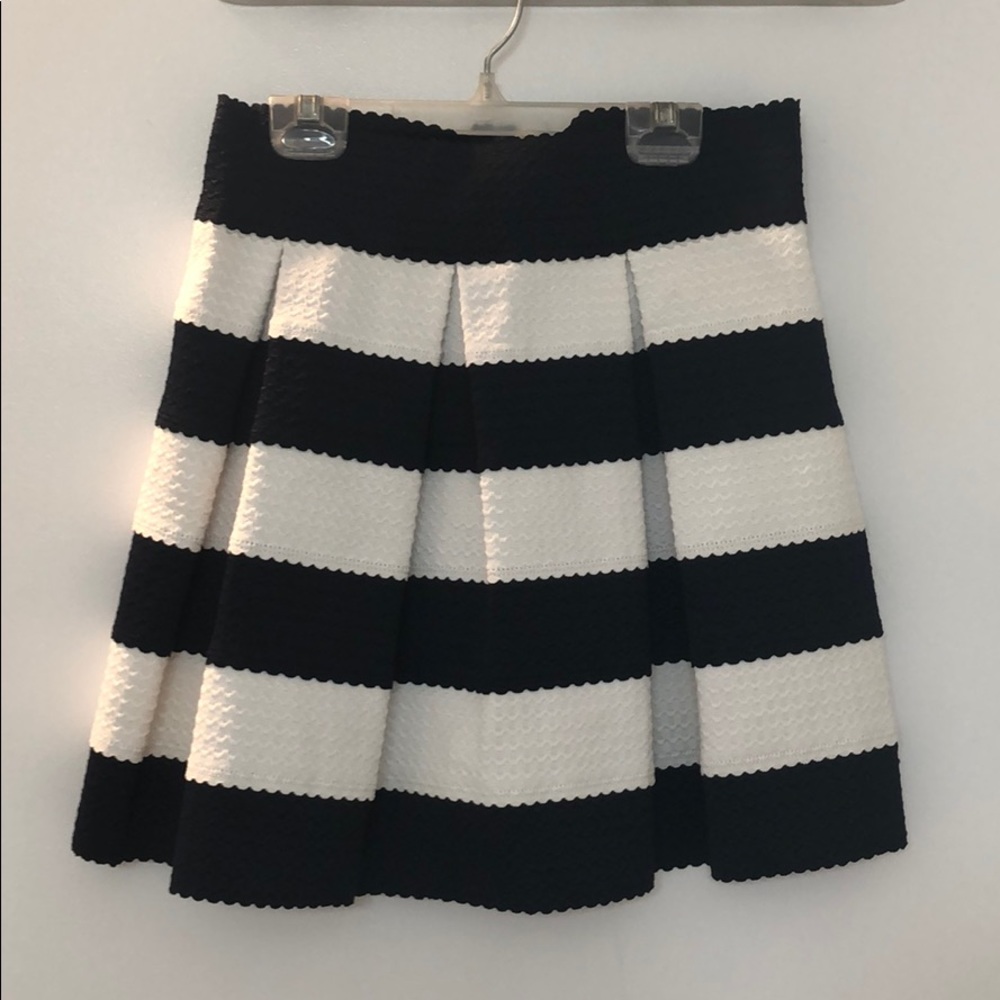 Black and white stripped skirt